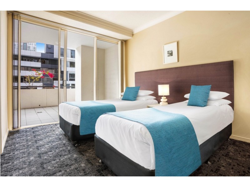 2025/23 Ferny Avenue, Surfers Paradise QLD 4217