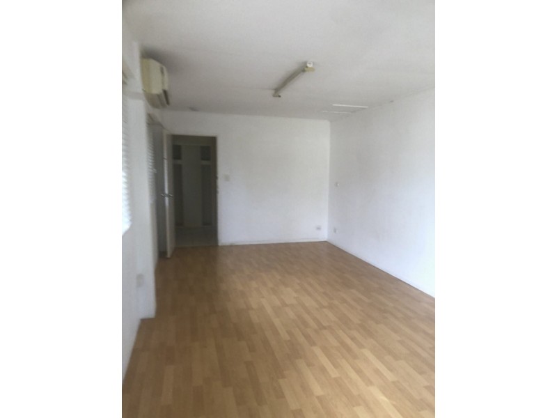 30 Vatakoula Parade, Mermaid Waters QLD 4218