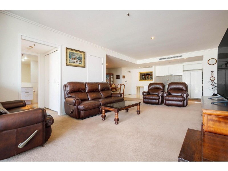 1704/33 T E PETERS Drive, Broadbeach Waters QLD 4218