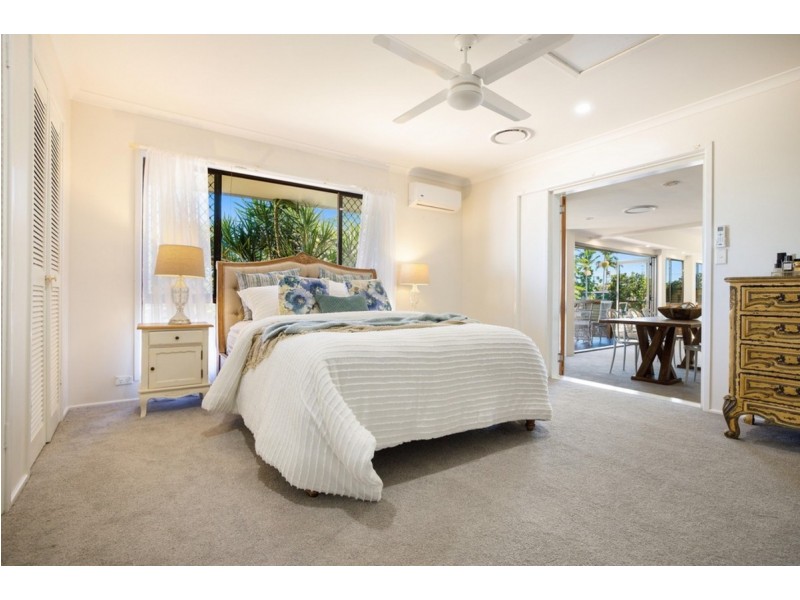 7 Tosti Street, Bundall QLD 4217