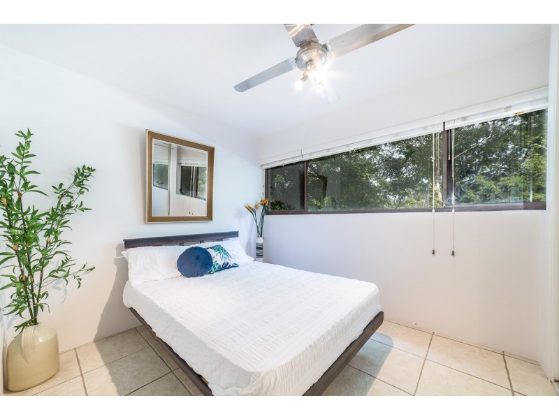 1/22-26 Rudd Street, Broadbeach Waters QLD 4218
