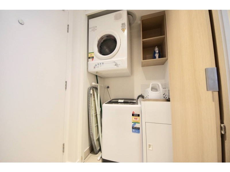 1106/2663 Gold Coast Highway, Broadbeach QLD 4218