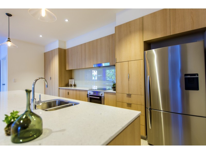 1106/2663 Gold Coast Highway, Broadbeach QLD 4218