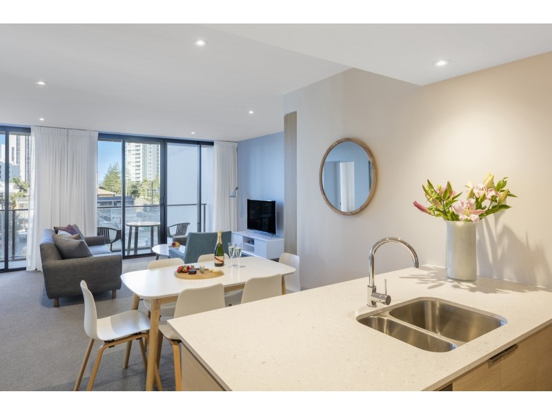 1106/2663 Gold Coast Highway, Broadbeach QLD 4218