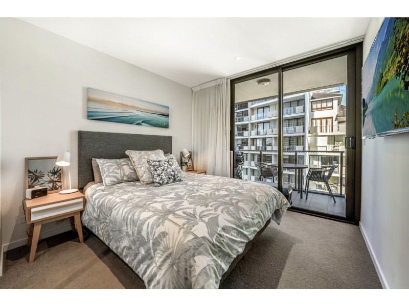 1106/2663 Gold Coast Highway, Broadbeach QLD 4218