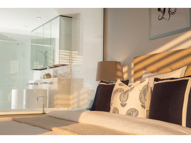 22502/21 Elizabeth Avenue, Broadbeach QLD 4218