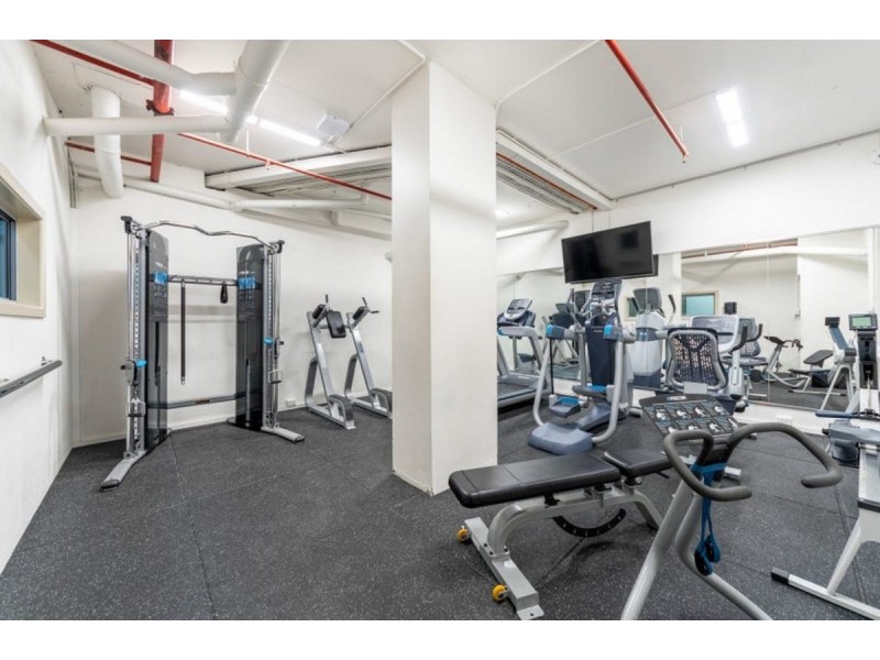 5E/1 Albert Avenue, Broadbeach QLD 4218