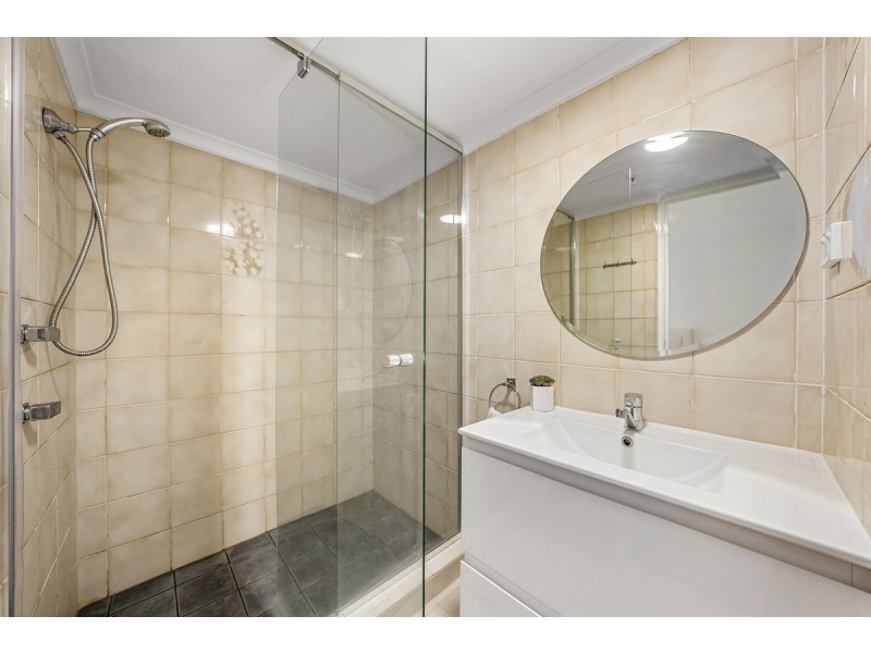 5E/1 Albert Avenue, Broadbeach QLD 4218