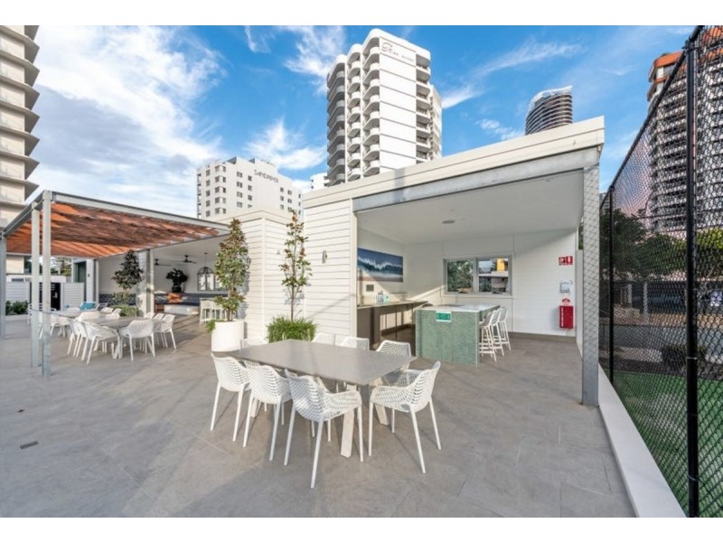 5E/1 Albert Avenue, Broadbeach QLD 4218