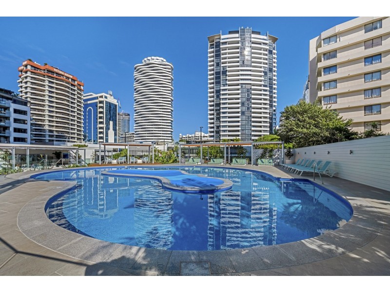 5E/1 Albert Avenue, Broadbeach QLD 4218