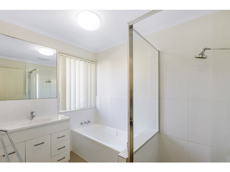 5 Parkdale Court, Robina QLD 4226