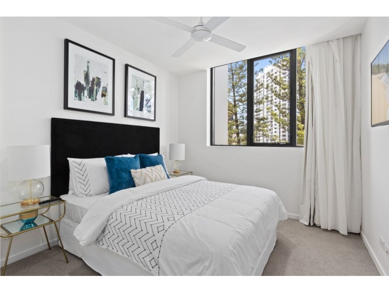 401/95 Old Burleigh Road, Broadbeach QLD 4218