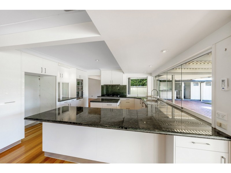 13 Nootka Court, Broadbeach Waters QLD 4218