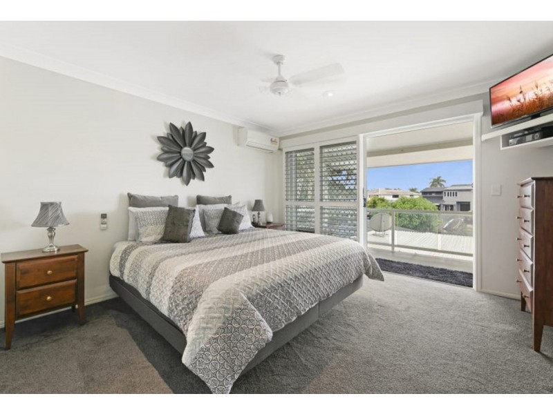 13 Nootka Court, Broadbeach Waters QLD 4218