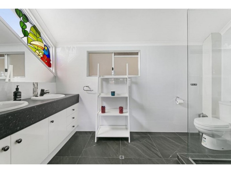 13 Nootka Court, Broadbeach Waters QLD 4218