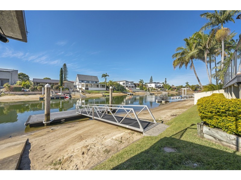 13 Nootka Court, Broadbeach Waters QLD 4218