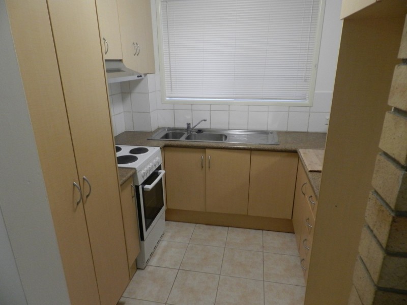 1/25 Armrick Avenue, Broadbeach QLD 4218