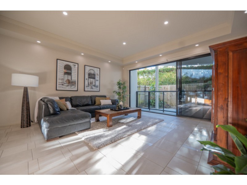 2/2087 Gold Coast Highway, Miami QLD 4220