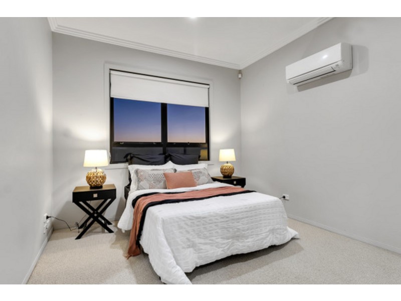 2/2087 Gold Coast Highway, Miami QLD 4220