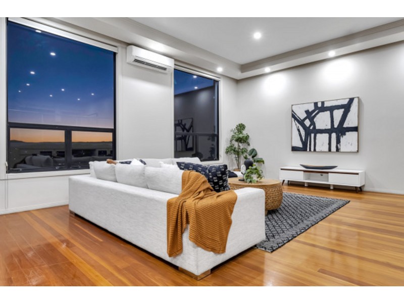 2/2087 Gold Coast Highway, Miami QLD 4220