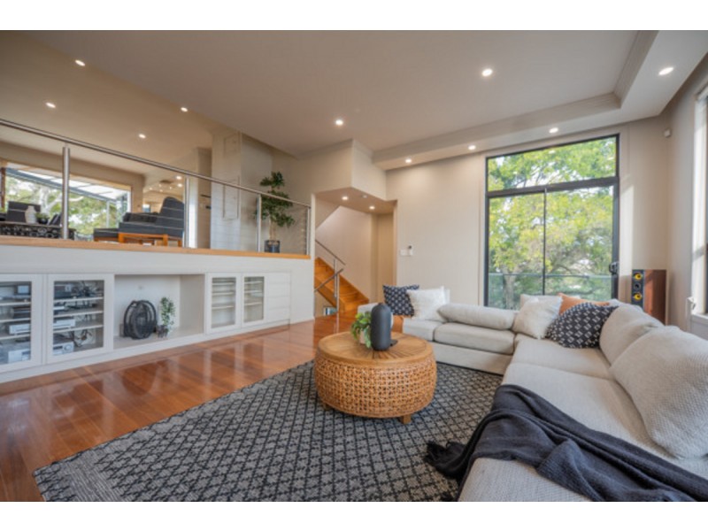 2/2087 Gold Coast Highway, Miami QLD 4220