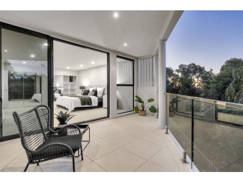 2/2087 Gold Coast Highway, Miami QLD 4220