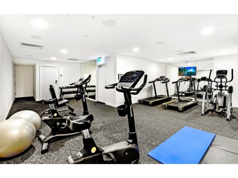 401/2663 Gold Coast Highway, Broadbeach QLD 4218