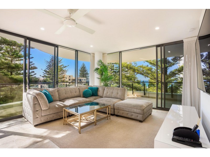 401/95 Old Burleigh Road, Broadbeach QLD 4218
