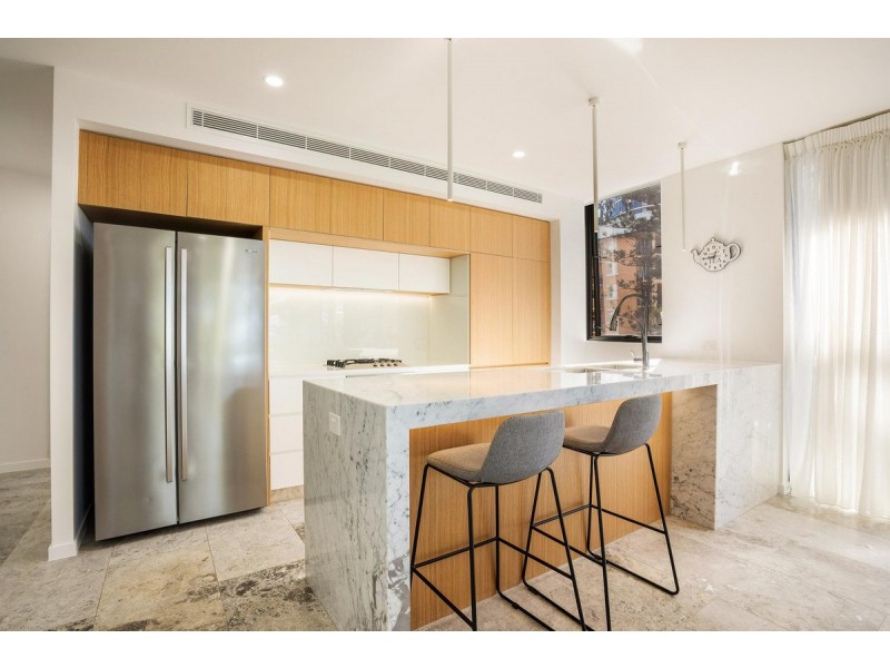 401/95 Old Burleigh Road, Broadbeach QLD 4218