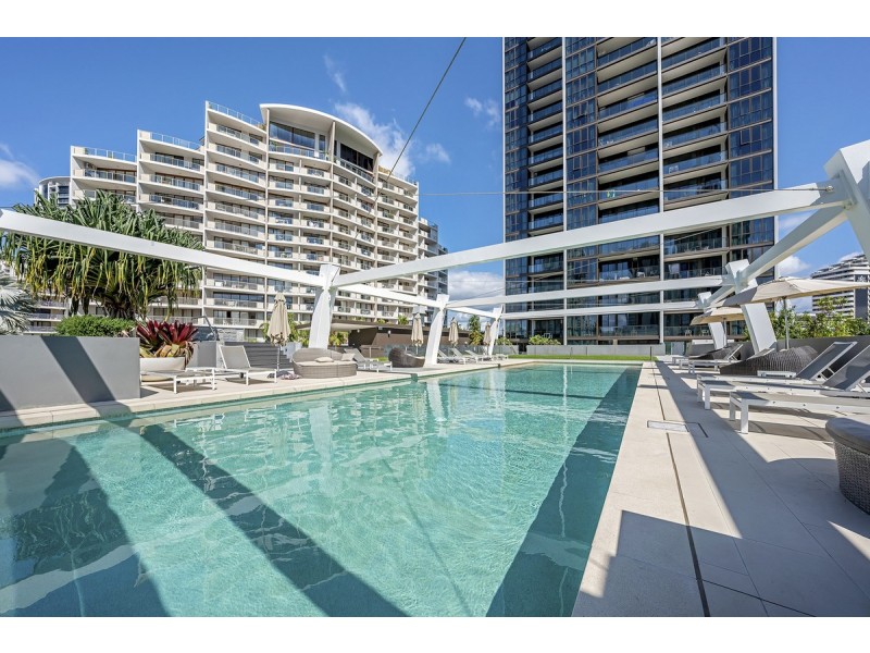 1803/2663 Gold Coast Highway, Broadbeach QLD 4218