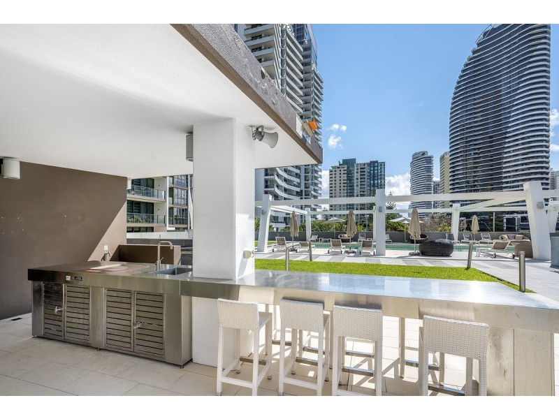 1803/2663 Gold Coast Highway, Broadbeach QLD 4218