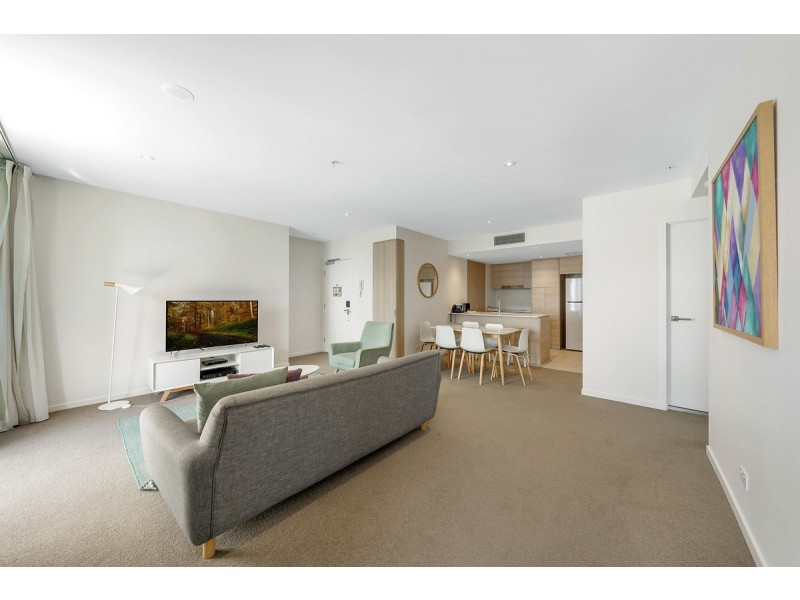 1803/2663 Gold Coast Highway, Broadbeach QLD 4218