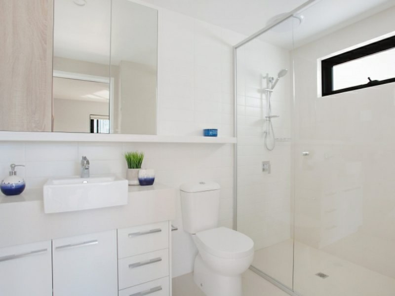 602/9 Hooker Boulevard, Broadbeach Waters QLD 4218