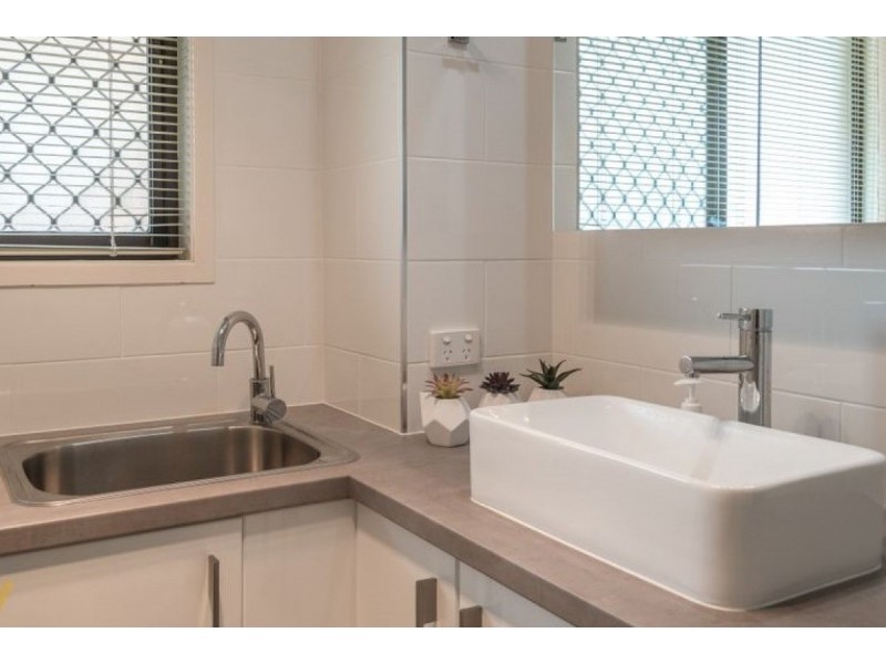 3/142 Surf Parade, Broadbeach QLD 4218