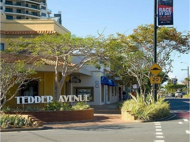 21/15 Pacific Street, Main Beach QLD 4217