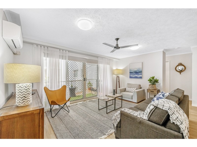 9/32 Second Avenue, Broadbeach QLD 4218