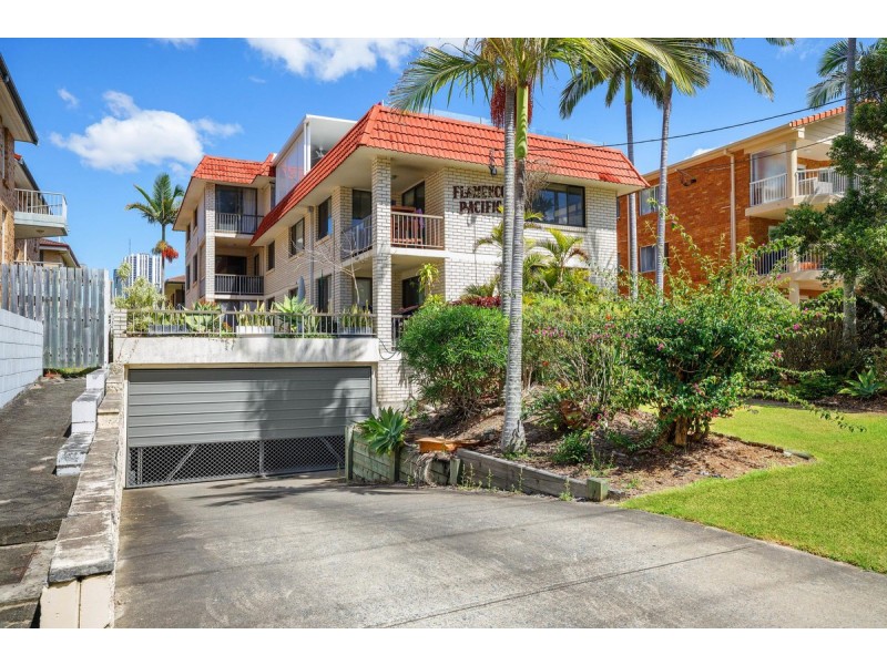 4/12 Second Avenue, Broadbeach QLD 4218
