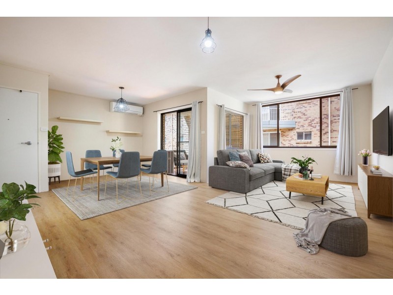 4/12 Second Avenue, Broadbeach QLD 4218