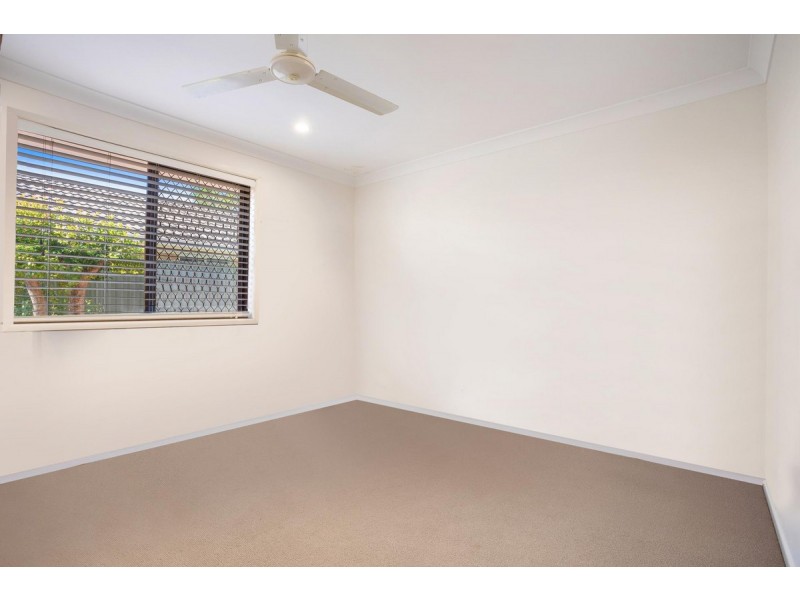 14 Sigatoka Place, Clear Island Waters QLD 4226