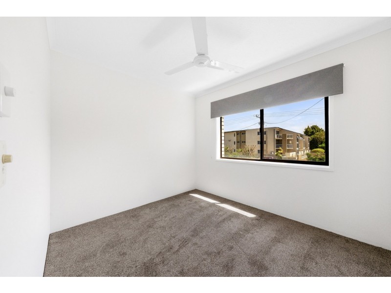 6/20 Bright Avenue, Labrador QLD 4215