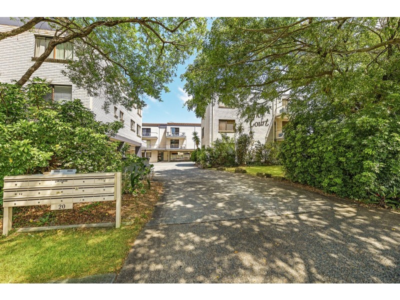 6/20 Bright Avenue, Labrador QLD 4215