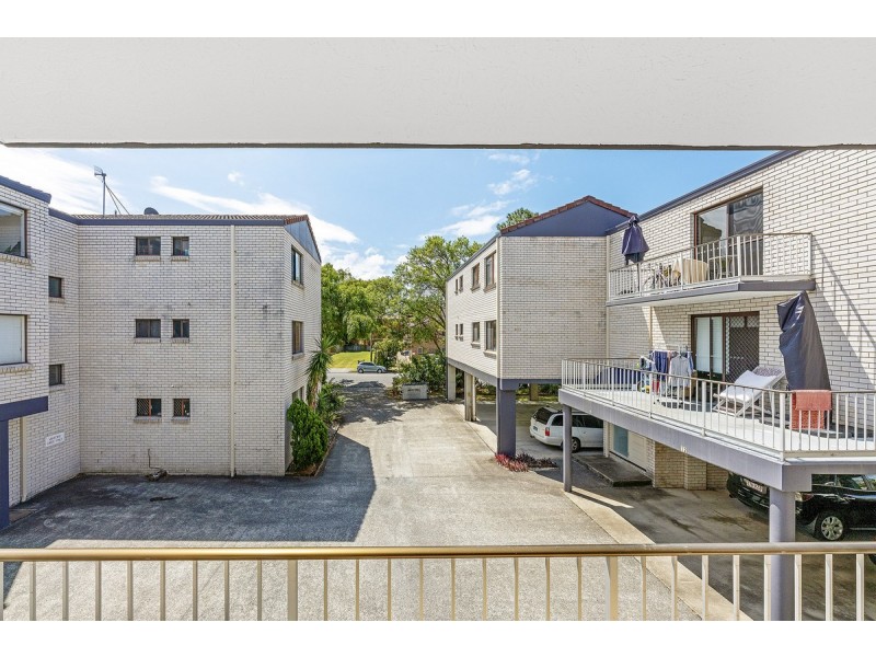 6/20 Bright Avenue, Labrador QLD 4215