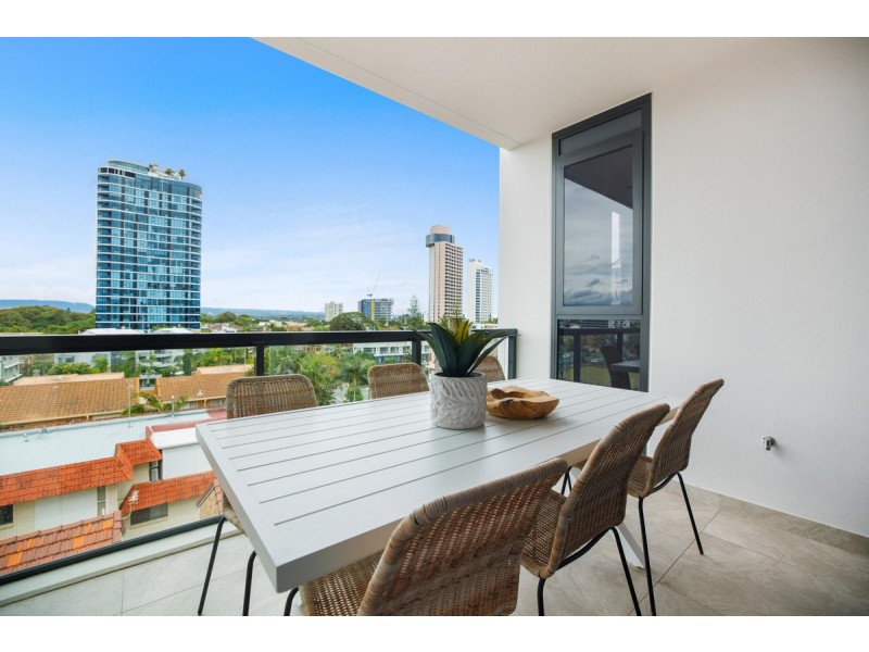 95 Old Burleigh Road, Broadbeach QLD 4218