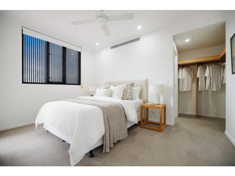 95 Old Burleigh Road, Broadbeach QLD 4218