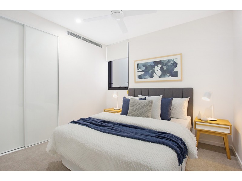 506/95 Old Burleigh Road, Broadbeach QLD 4218