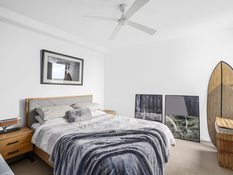 608/9 Hooker Boulevard, Broadbeach Waters QLD 4218