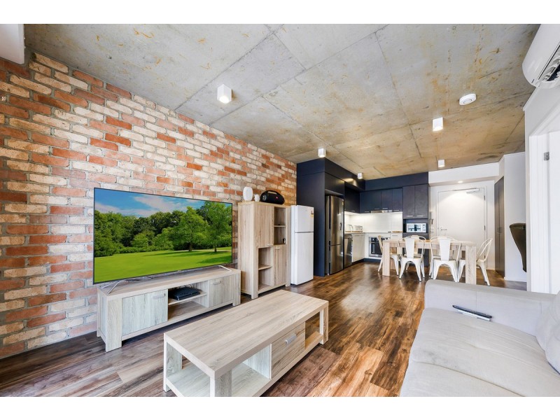 205/190 Varsity Parade, Varsity Lakes QLD 4227