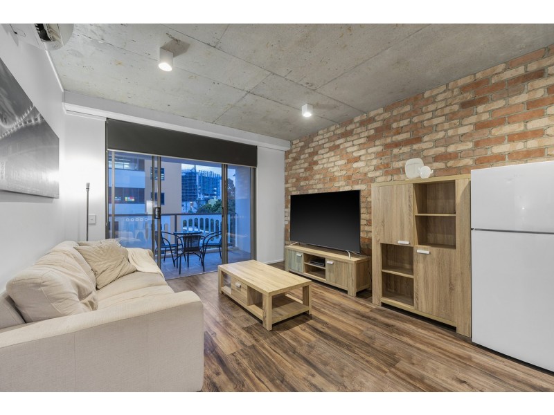 205/190 Varsity Parade, Varsity Lakes QLD 4227