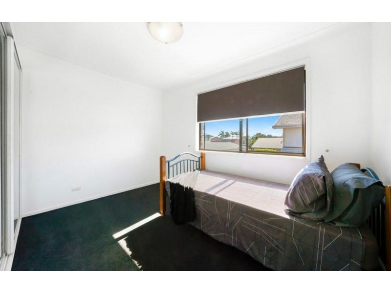 126 Ashmore Road, Benowa QLD 4217