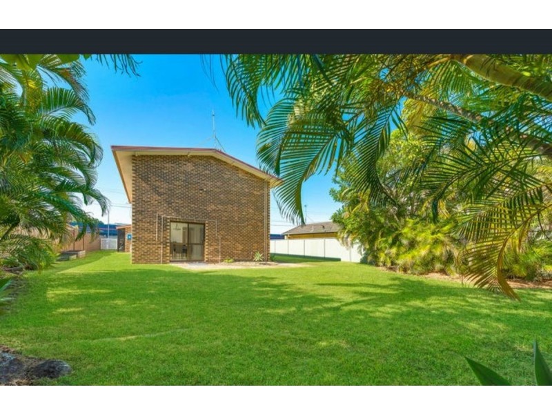 126 Ashmore Road, Benowa QLD 4217